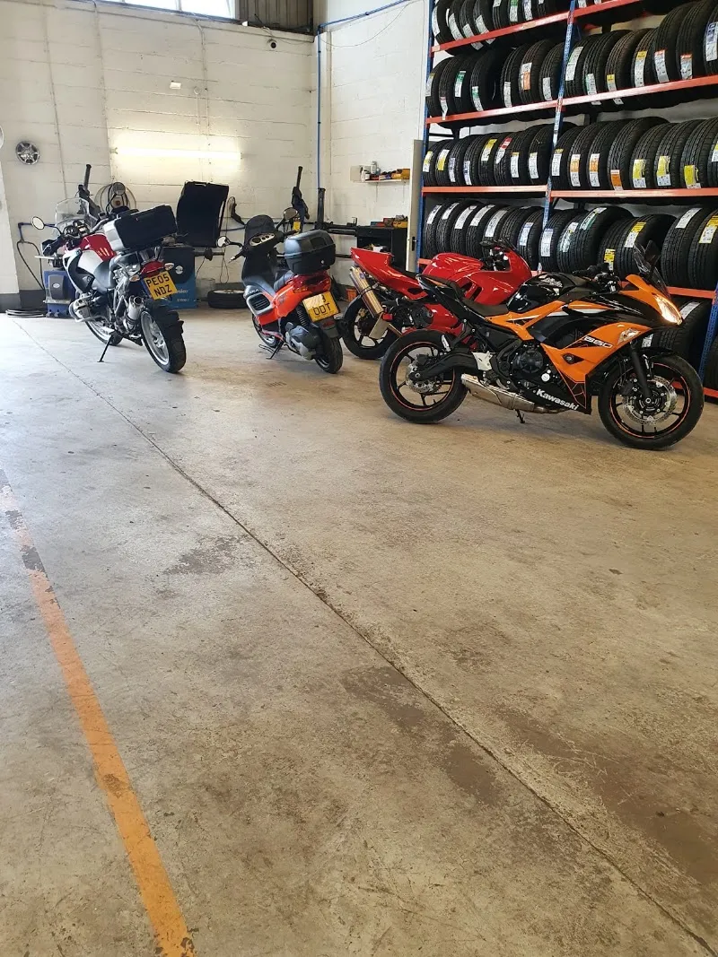 Carmex Garage at work